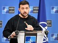 Nhà lãnh đạo Ukraine Volodymyr Zelensky phát biểu trong cuộc họp báo tại trụ sở NATO ở Brussels, Bỉ. Ảnh: Getty.