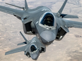 Chiến đấu cơ F-35 Lightning II được coi là máy bay chiến đấu thế hệ thứ 5 hàng đầu. Một số đồng minh của Mỹ đã đặt câu hỏi về việc mua mẫu chiến đấu cơ này, nhưng hầu hết vẫn đang gắn bó với nó cho đến bây giờ. Ảnh: BQP Mỹ.