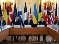 Phiên họp toàn thể trong hội nghị thượng đỉnh các nhà lãnh đạo châu Âu tại London vào ngày 2/3. Ảnh: Getty.