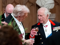 Tổng thống Mỹ Donald Trump và Vua Charles III của Anh tham dự tiệc chiêu đãi chính thức của nhà nước tại Lâu đài Windsor ở Windsor, Anh, ngày 17/9. Ảnh: Reuters.