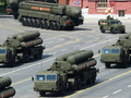 Hệ thống phòng không S-400 của quân đội Nga. Ảnh: MW.