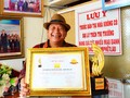 Khăm Phết Lào cười mà đau vì hàng giả lan tràn