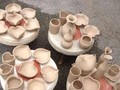 Gốm Chi giản dị mà sang trọng.