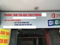Trung tâm tin học trên đường Nguyễn Phong Sắc.