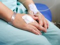 Chế độ ăn uống lành mạnh có thể giúp bệnh nhân ung thư điều trị bệnh hiệu quả.