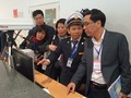 Ông Đặng Quang Tấn – Phó Cục trưởng Cục Y tế dự phòng, Bộ Y tế - kiểm tra công tác phòng chống dịch bệnh tại sân bay Nội Bài. Ảnh: Bộ Y tế