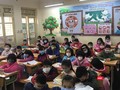 Học sinh tiểu học đeo khẩu trang để phòng bệnh. Ảnh: Lê Mai