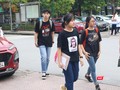 Sinh viên đến trường. Ảnh: Minh Thúy
