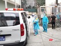 Bé gái 3 tháng tuổi mắc COVID-19 khỏe mạnh xuất viện về nhà. Ảnh: Minh Thúy