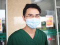 BS. Phạm Văn Phúc – Khoa Hồi sức tích cực, Bệnh viện Bệnh Nhiệt đới Trung ương cơ sở 2. Ảnh: Minh Thúy 