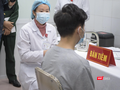 Tình nguyện viên được tiêm thử nghiệm vaccine phòng COVID-19 (Ảnh: Minh Thuý)