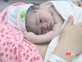 1 em bé mới chào đời tại Bệnh viện Phụ sản Hà Nội (Ảnh - Minh Thuý) 
