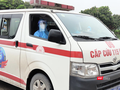 Xe cấp cứu bệnh nhân COVID-19 (Ảnh - Minh Thuý)