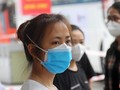 Từng có kinh nghiệm lấy mẫu, truy vết tại các tỉnh Hải Dương, Bắc Ninh, Bắc Giang, các sinh viên tới từ Hải Dương luôn thận trọng khi dùng khẩu trang để thực hiện 5K theo khuyến cáo của Bộ Y tế. (Ảnh: GVT)