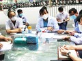 PGS.TS. Lương Ngọc Khuê làm việc với Bệnh viện Hữu nghị Việt Đức về công tác phòng, chống dịch COVID-19 (Ảnh - Lê Hảo)