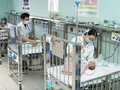 Hàng loạt trẻ phải nhập viện vì virus RSV (Ảnh - BVCC) 