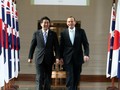 Thủ tướng Nhật Shinzo Abe và Thủ tướng Úc Tony Abbott.
