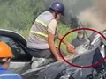 Người đầu tiên kéo tài xế kẹt trong xe Volvo: 'Đừng gọi tôi là người hùng'