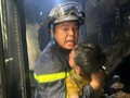 Cháy nhà trong ngõ sâu ở Hà Nội, 3 cháu nhỏ được giải cứu kịp thời