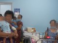 Bệnh tay chân miệng liên tục gia tăng, cha mẹ nên làm gì để bảo vệ trẻ?