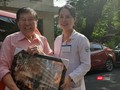 Nam Việt kiều Mỹ hân hoan trong ngày xuất viện. Ảnh: Nguyễn Trăm