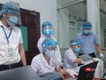 Lấy mẫu xét nghiệm tại nhà ga Sài Gòn. Ảnh: N.T