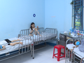 Các bé đang được theo dõi tại BV Nhi đồng 1 (TP.HCM). Ảnh: Thủy Nguyễn