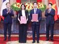 Chủ tịch nước và Tổng thống Pháp chứng kiến hợp tác công nghệ vắc xin giữa VNVC và Sanofi