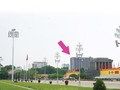 Tòa nhà này, theo như quảng cáo là cao 18 tầng; và chưa kể mấy tầng hầm nữa