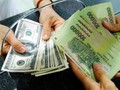 Giá USD tuột dốc từng giờ, chưa từng thấy suốt nhiều năm qua