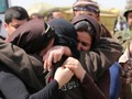 Một nhóm phụ nữ Yazidi được IS trả tự do ngày 8-8 - Ảnh: CNN 