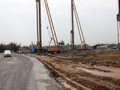 Các địa phương rất trông chờ nguồn vốn cấp phát từ ngân sách trung ương để đầu tư vào các dự án hạ tầng. 38% nguồn vốn trung ương rót xuống được đầu tư vào đây. Ảnh:TL