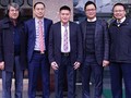 Bầu Thụy (giữa) và ban lãnh đạo Khách sạn Kim Liên.