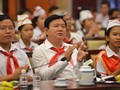 Ông Đinh La Thăng tại cuộc gặp mặt thiếu nhi TPHCM