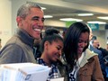 Obama và hai con gái.