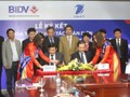 Lãnh đạo hai bên tham gia ký kết thỏa thuận hợp tác. (Nguồn: BIDV)