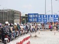 Phó Thủ tướng Trương Hòa Bình chỉ đạo các trạm thu phí phải mở cửa nếu xảy ra ùn tắc hơn 1km. Ảnh minh họa