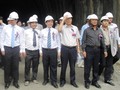 Ông Đào Tấn Lộc (thứ 4 từ trái sang), nguyên Bí thư Tỉnh ủy Phú Yên trong 1 lần thăm dự án Hầm đường bộ đèo Cả