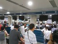 Khu vực check-in tại sân bay Tân Sơn Nhất phải tắt màn hình - Ảnh: Đình Dân