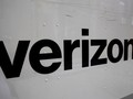 Logo của tập đoàn Verizon in bên sườn một chiếc xe tải tại thành phố New York, Mỹ - Ảnh: Reuters