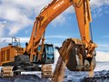Máy xây dựng góp phần rất quan trọng vào việc rút ngắn thời gian thi công. (ảnh: Hitachi)