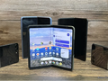 Điểm mặt những mẫu smartphone gập đã được cho ra mắt trong năm nay (Ảnh: Slash Gear)