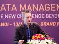 Đồng sáng lập kiêm Giám đốc vận hành Orchestra Networks, Pierre Bonnet phát biểu tại Hội thảo “Quản lý dữ liệu - Thách thức vượt tầm công nghiệp 4.0” ngày 13/12 tại Hà Nội