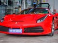 Mẫu coupe thể thao Ferrari 488 GTB trang bị bộ bodykit hàng hiệu Novitec Rosso được thực hiện bởi một xưởng độ ở Đà Nẵng.