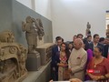 Sáng 19/11, Tổng thống Ấn Độ Ram Nath Kovind và phu nhân nhân đã đến thăm Bảo tàng điêu khắc Chăm tại Đà Nẵng.