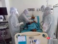 Bệnh nhân mắc COVID-19 đang được điều trị