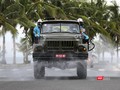 Lực lượng quân đội phun thuốc khử khuẩn trên các tuyến phố ở quận Sơn Trà (Đà Nẵng) để phòng dịch COVID-19