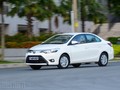 Toyota Vios vẫn phải giảm giá.