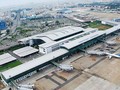 Sân bay Tân Sơn Nhất thiếu nhiều diện tích sân đỗ máy bay. (Ảnh VnExpress)