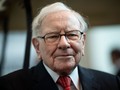 Tỷ phú Warren Buffett, CEO của Berkshire Hathaway, công ty hàng đầu thế giới về doanh thu. Ảnh: CNBC